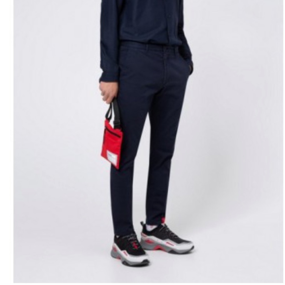 HUGO BOSS Slim-fit trousers in stretch cotton